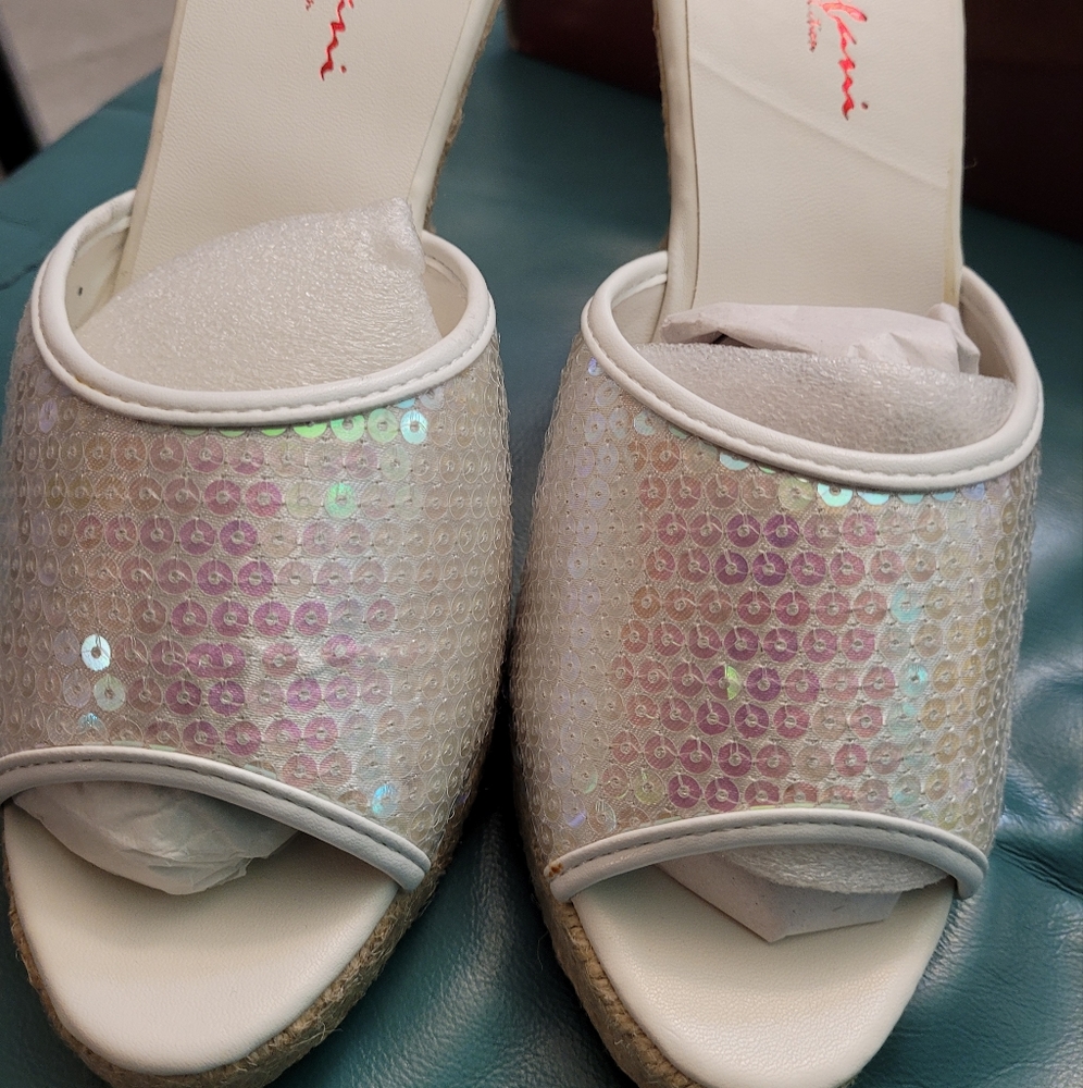 Iridescent sequinned wedge shoes by Stephani Collection, Size 7M